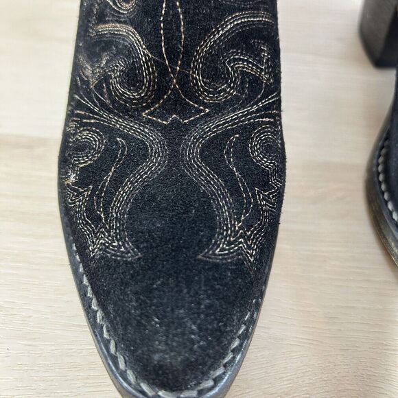 Elegant Black Ankle Boots with Intricate Stitching. The brand is Circle G. - Picture 6 of 16